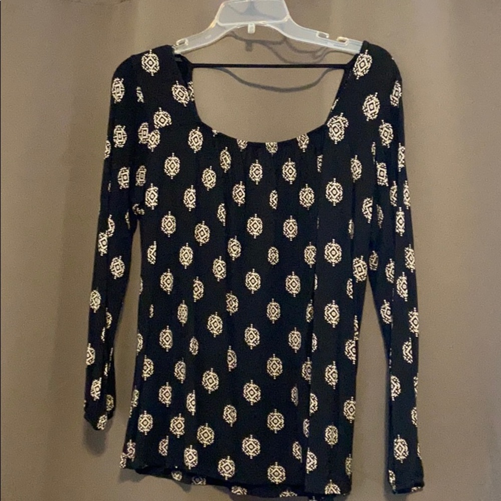 Black 3/4 sleeve hippy top